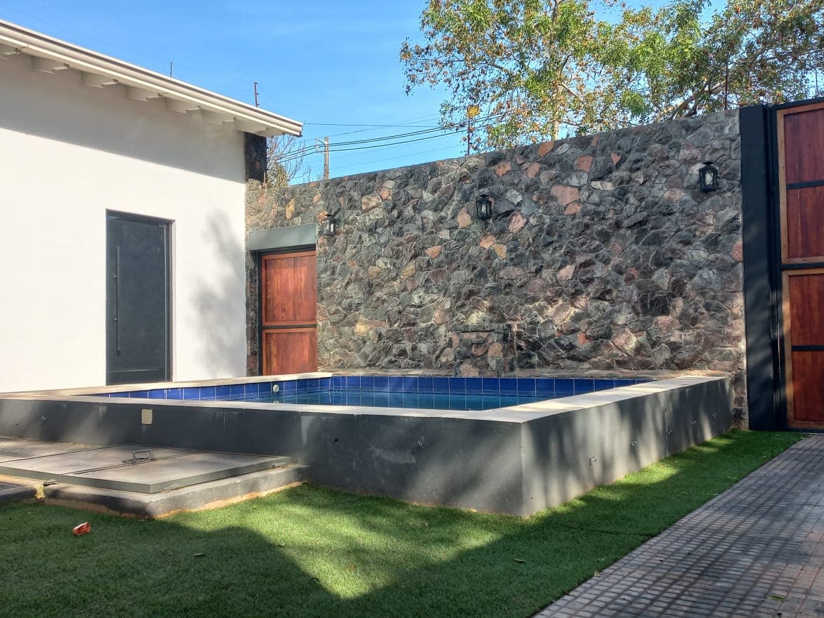 Casa semiamoblada y con piscina en Luque — foto 4