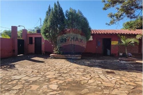 amplia y preciosa casa quinta! Km 16 1/2 de la ruta 1 Capiatá, foto 3