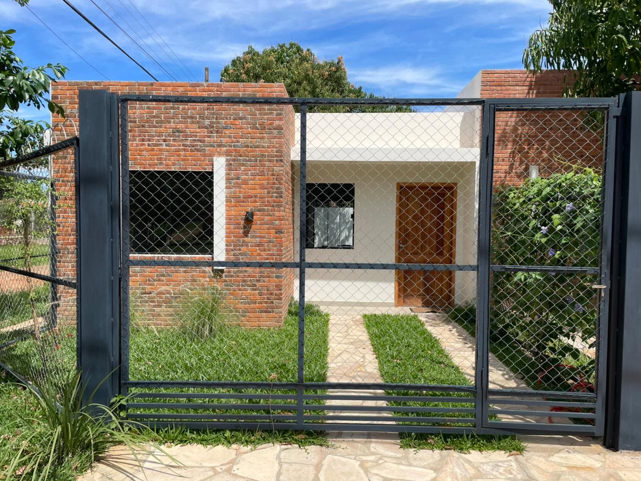 Oferto Casa tipo chalet a estrenar en Luque! Oportunidad Unica!, foto 3