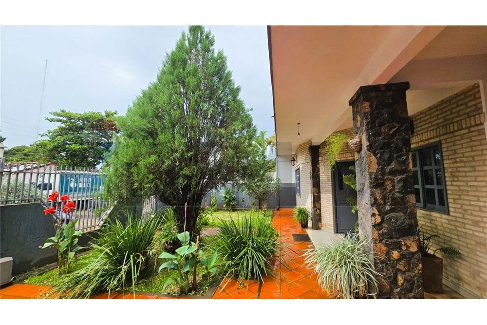 Casa en alquiler - San Lorenzo