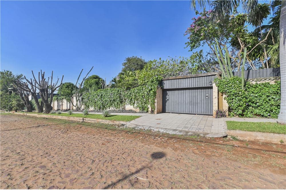 Casa en Ñemby c/ Moises Bertoni y V. Curiel, foto 4