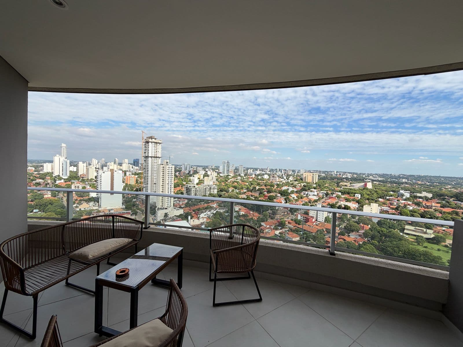 EN ALQUILER – Departamento de 2 Dormitorios Amoblado y Equipado — foto 3