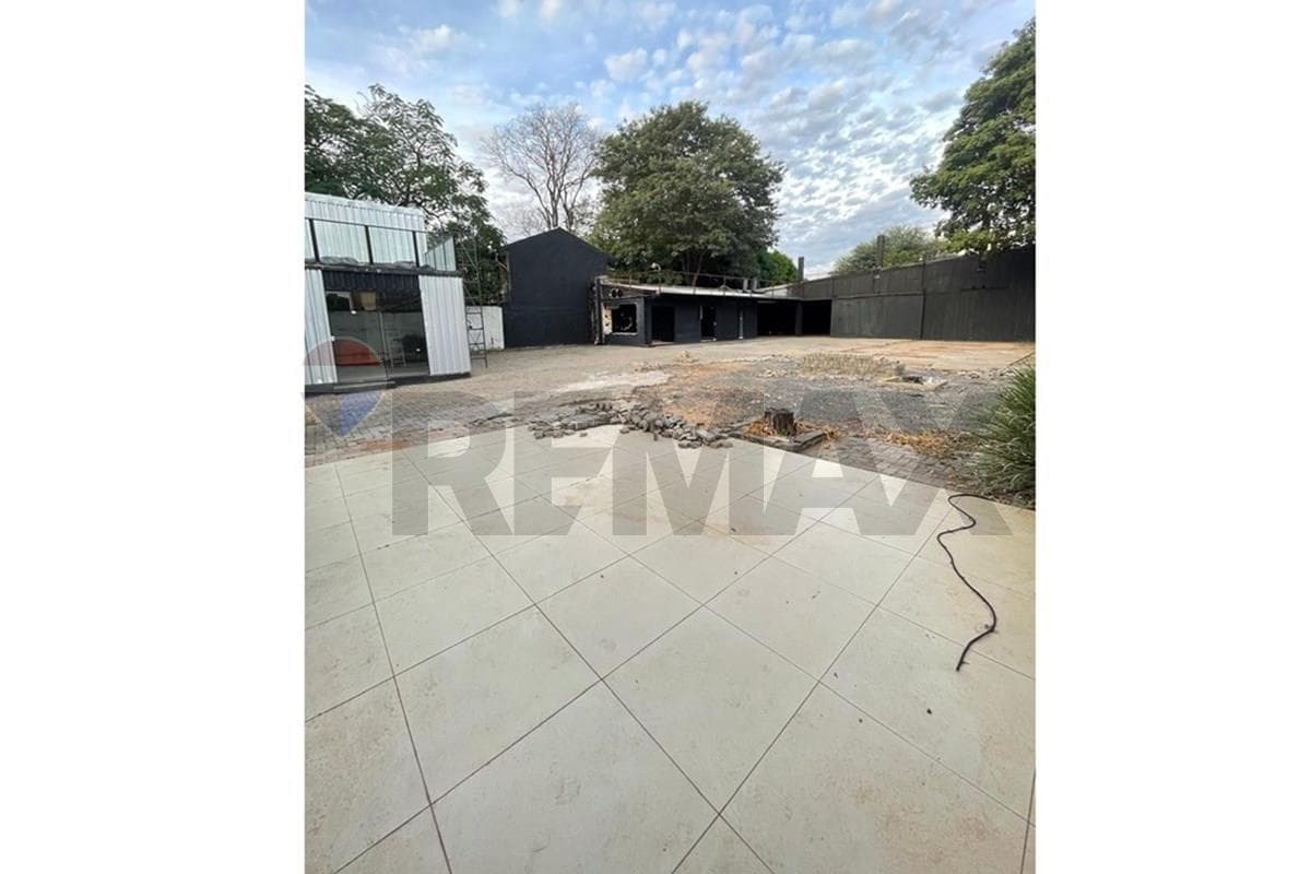 Local comercial en alquiler - los laureles, foto 3