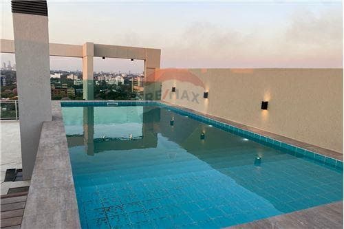 Oferta venta dpto 2 hab + 1 cochera, Villa Morra, foto 2