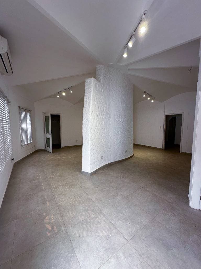 Casa para oficina en el barrio mariscal estigarribia — foto 3