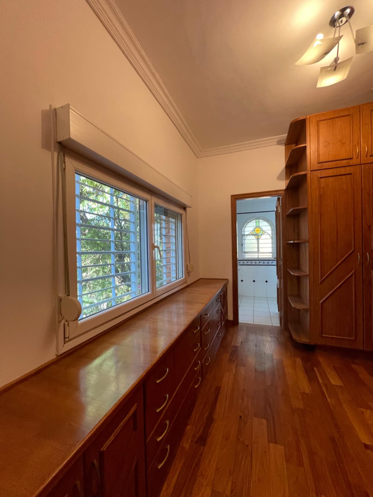 En alquiler departamento de 300 m2 ,4 dormitorios con 2 cocheras — foto 4