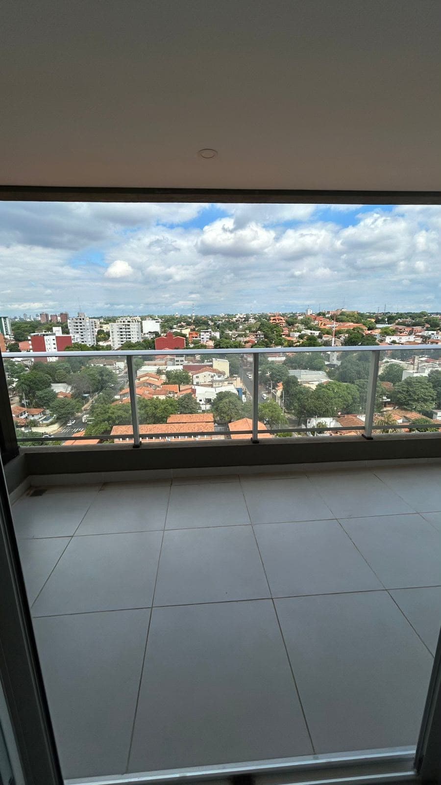En venta departamento de 2 dormitorios en Ciudad Nueva - Asunción, foto 3