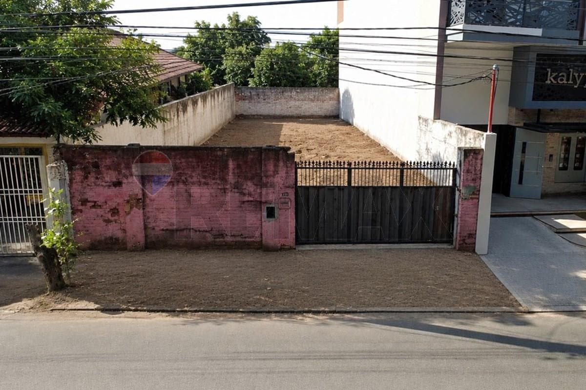 Terreno de 302 M2 en Asunción, Sobre la Avda. Venezuela, foto 2