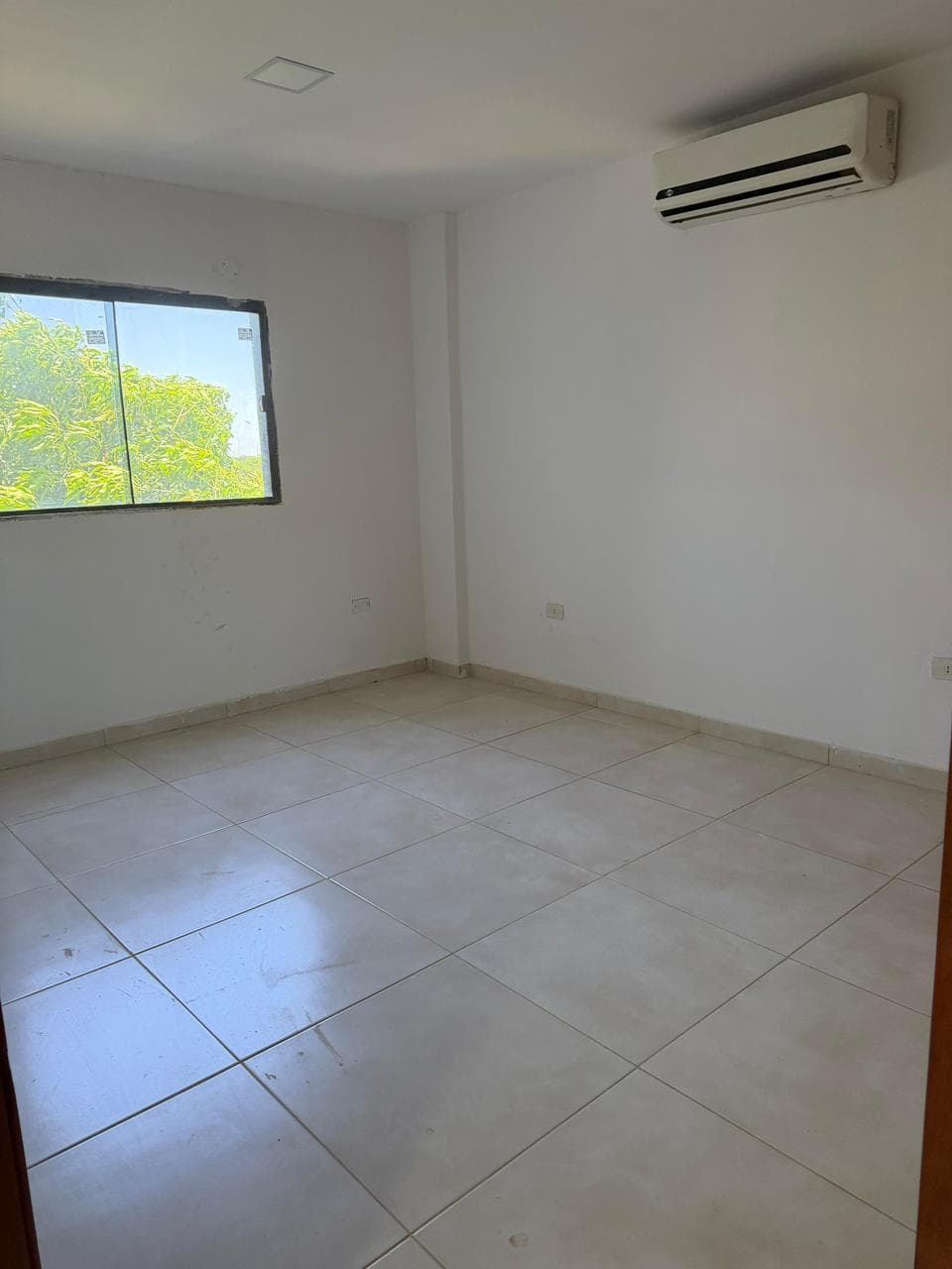 Depto con piscina en San Lorenzo barrio espíritu santo