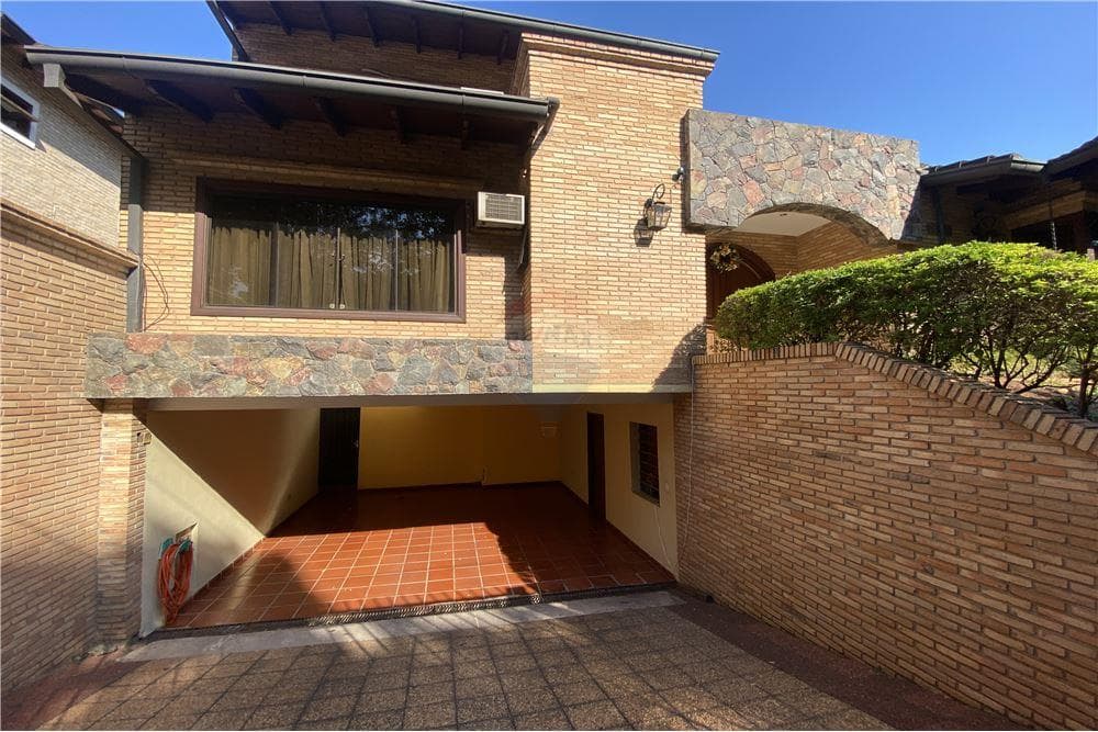 Hermosa residencia en Asunción - bo. Mburucuya, foto 3