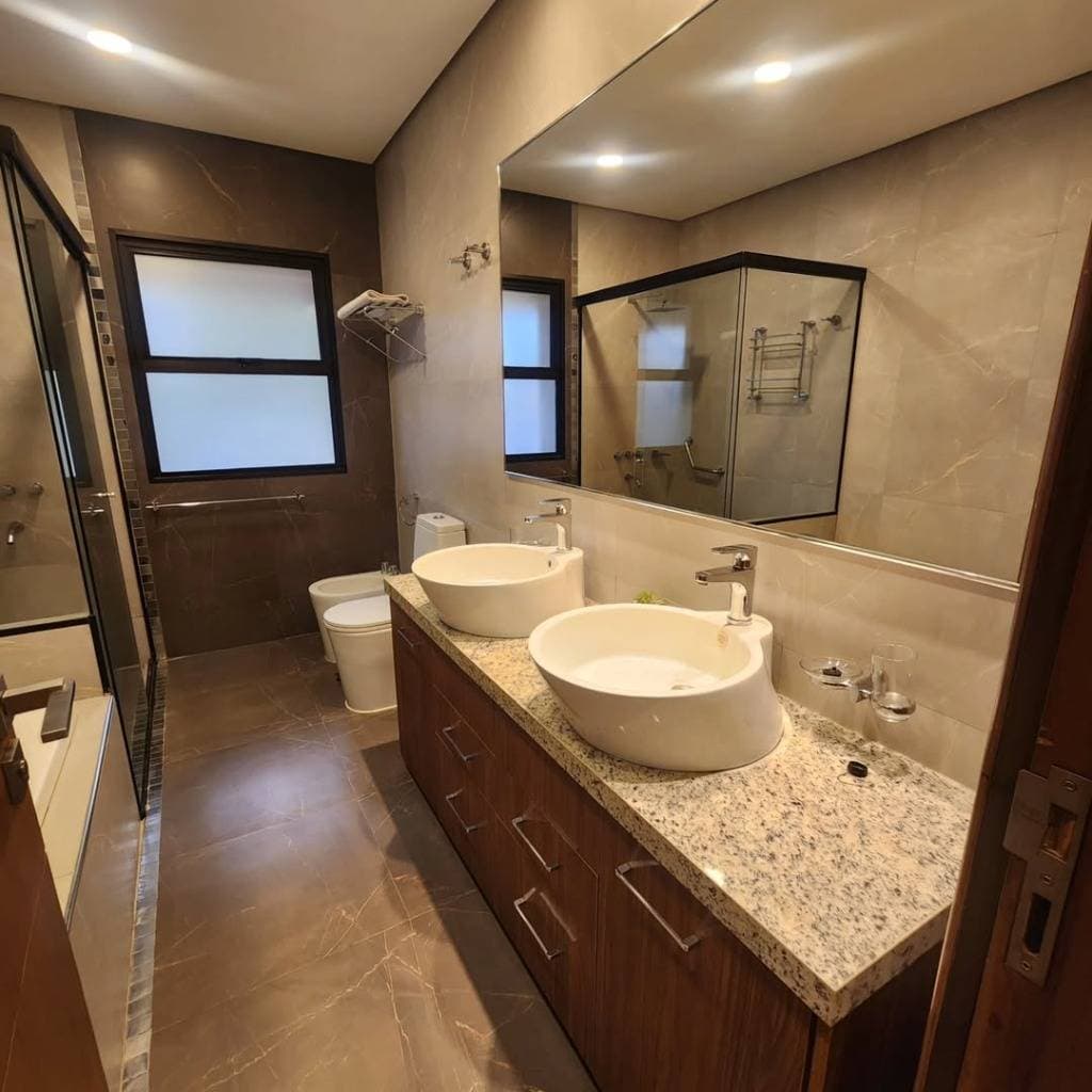 En Venta Hermosa Residencia de 4 dormitorios, Barrio Virgen del Huerto, foto 2