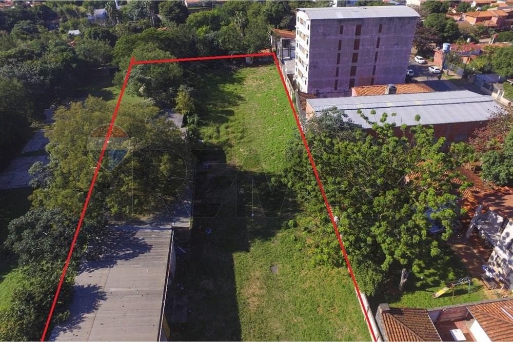 En venta Terreno Comercial, foto 2