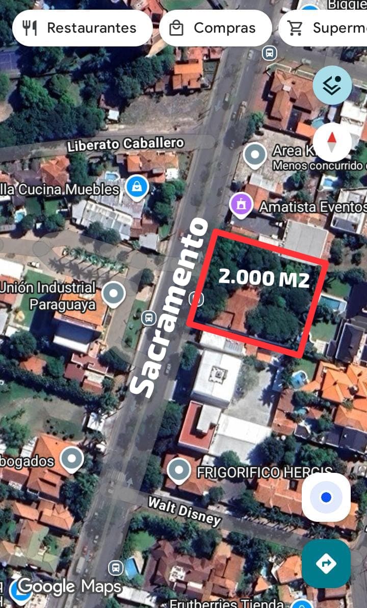 En venta amplio terreno en Asunción sobre Sacramento