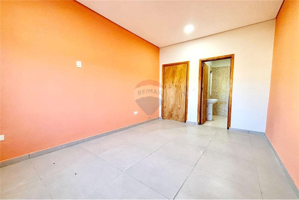Chalet - Venta - Ñemby, Paraguay, foto 5