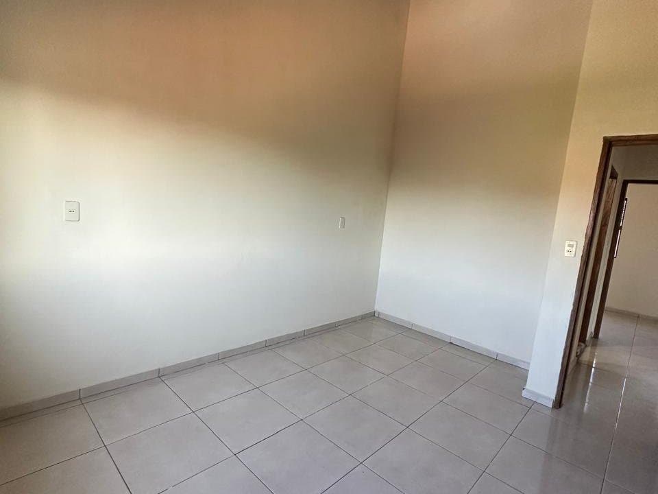Duplex de 3 dormitorios en mbocayaty Villa Elisa — foto 3