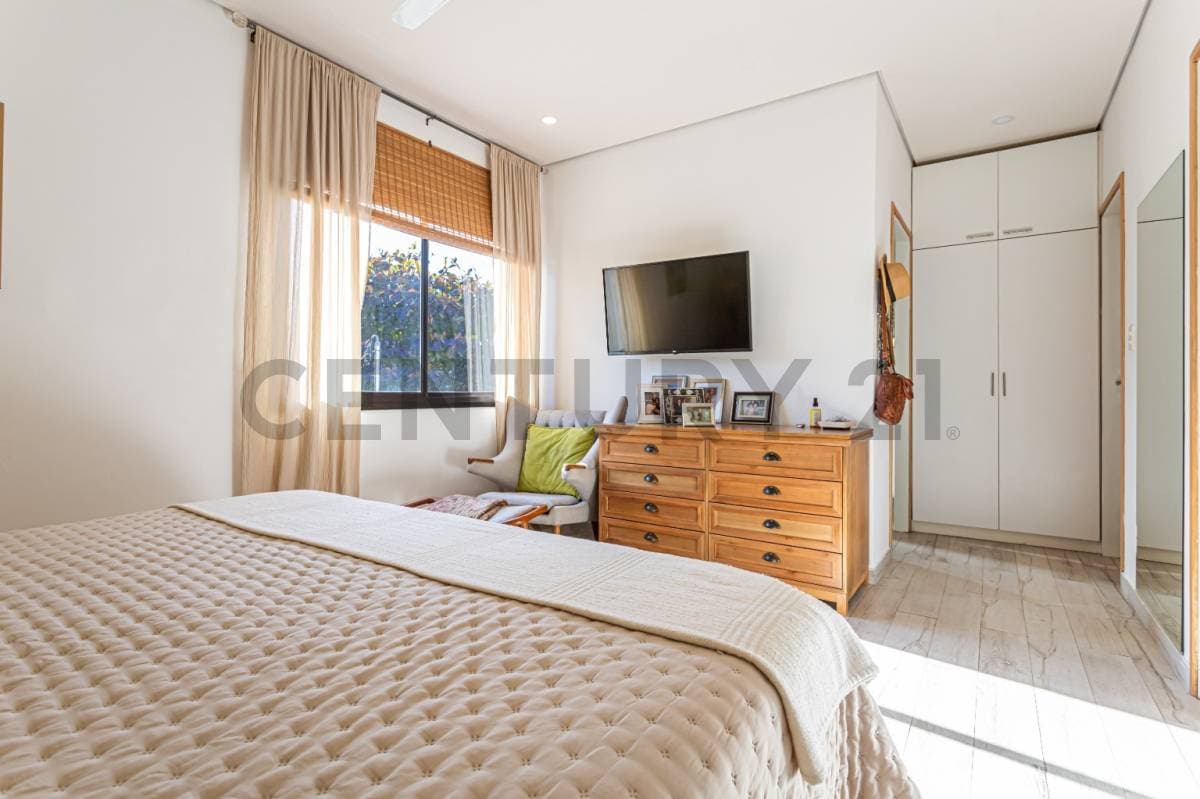 Duplex de 3 dormitorios en suite , Barrio Mburucuya, foto 2