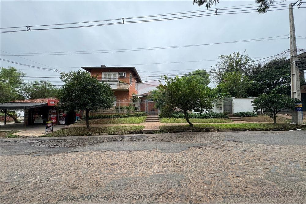 Hermosa residencia a 2 cuadras del yacht, foto 1