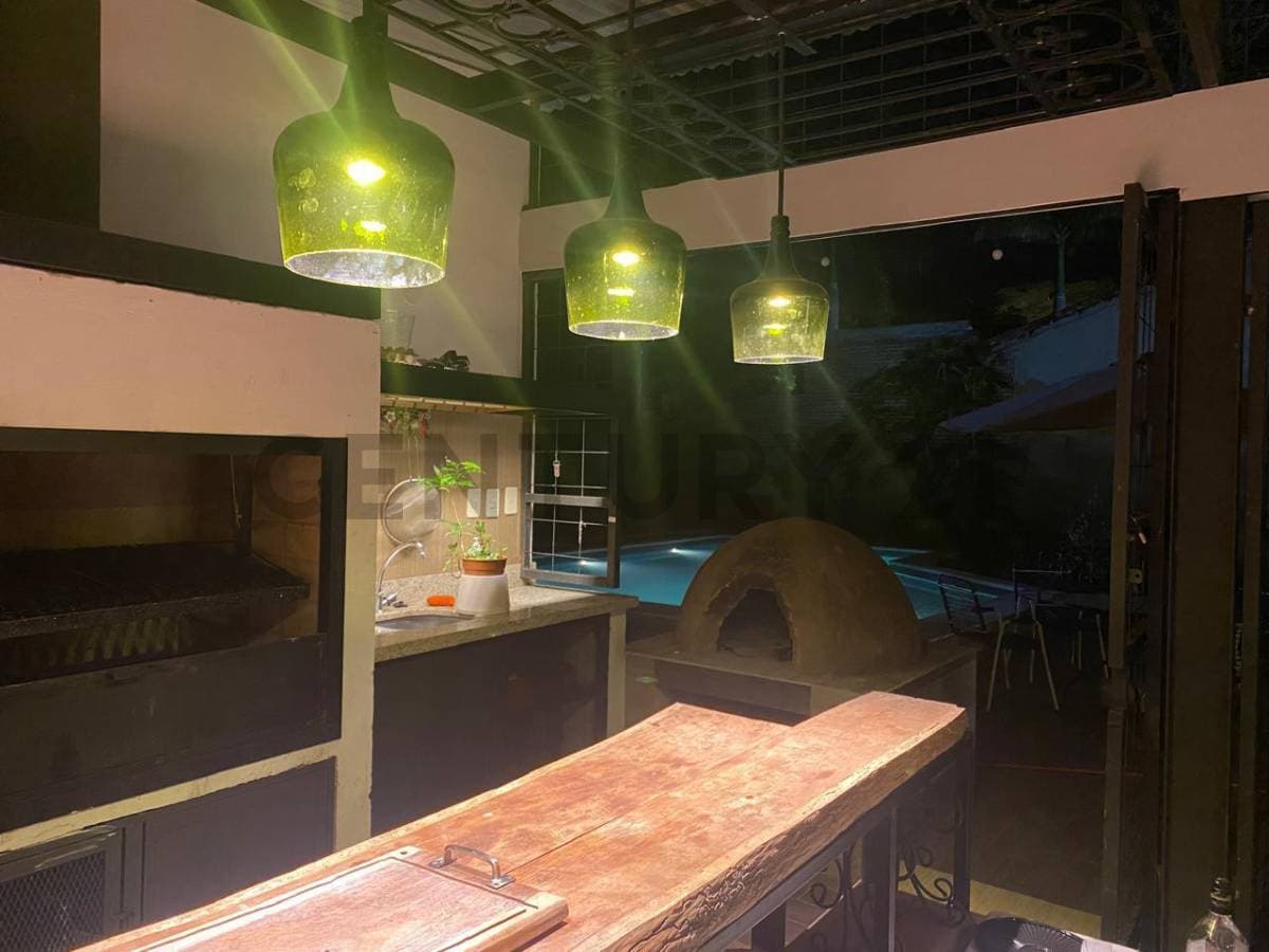 En venta -casa de autor de estilo contemporáneo-San Bernardino , barrio jardin, foto 4