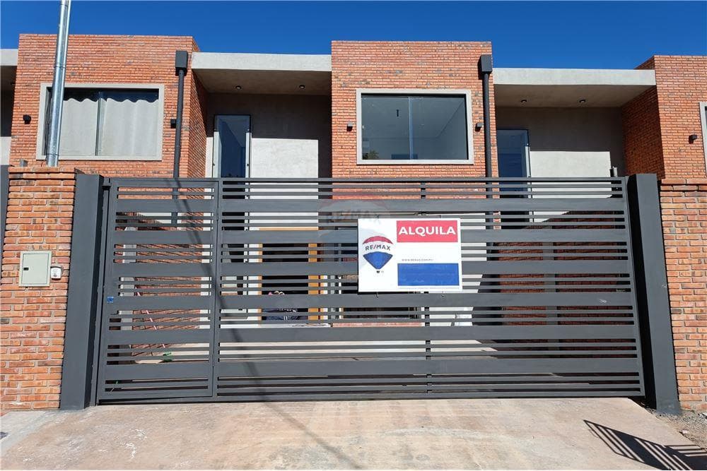 Dúplex en Alquiler en Fernando de la Mora – Zona Sur con Excelente Ubicación, foto 1