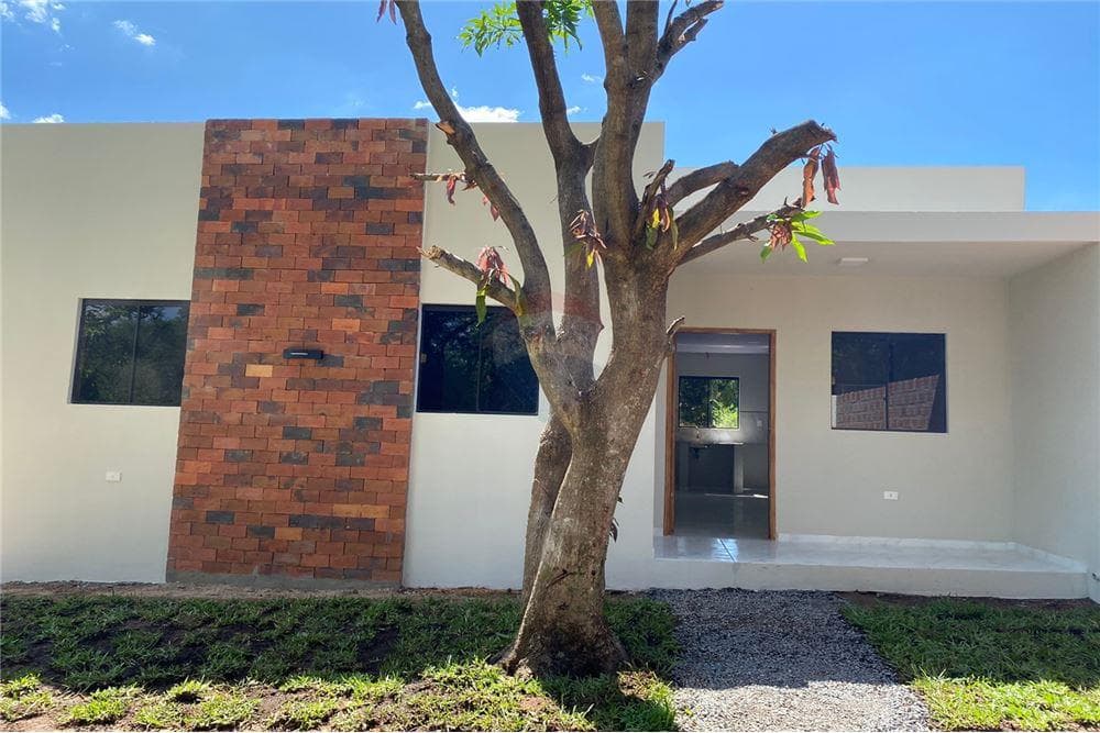 Casa - Venta - Paraguay Central Luque