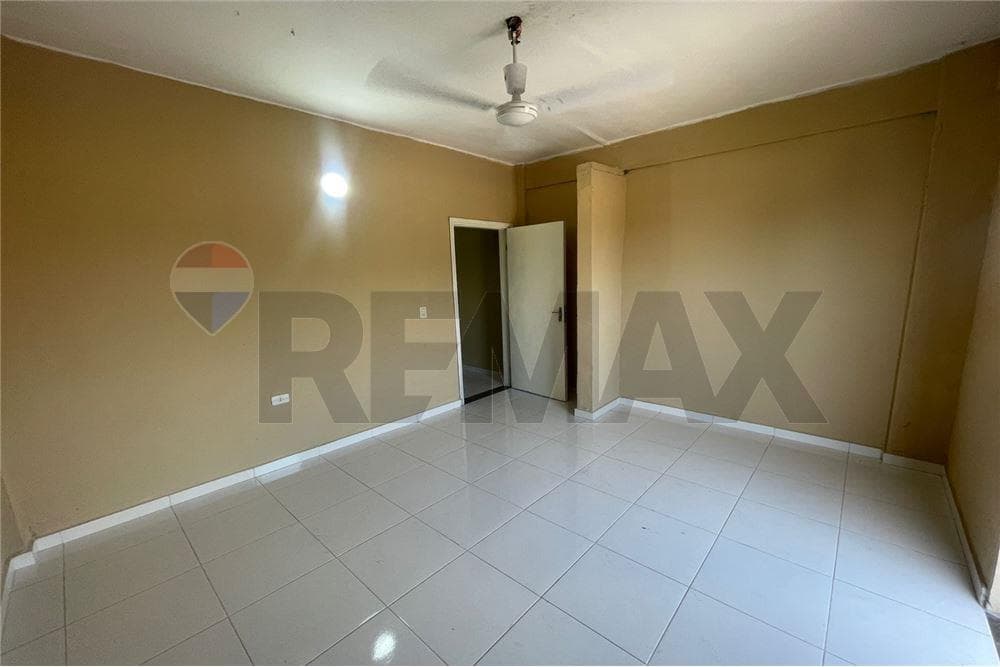 Departamento en Alquiler en Limpio — foto 5