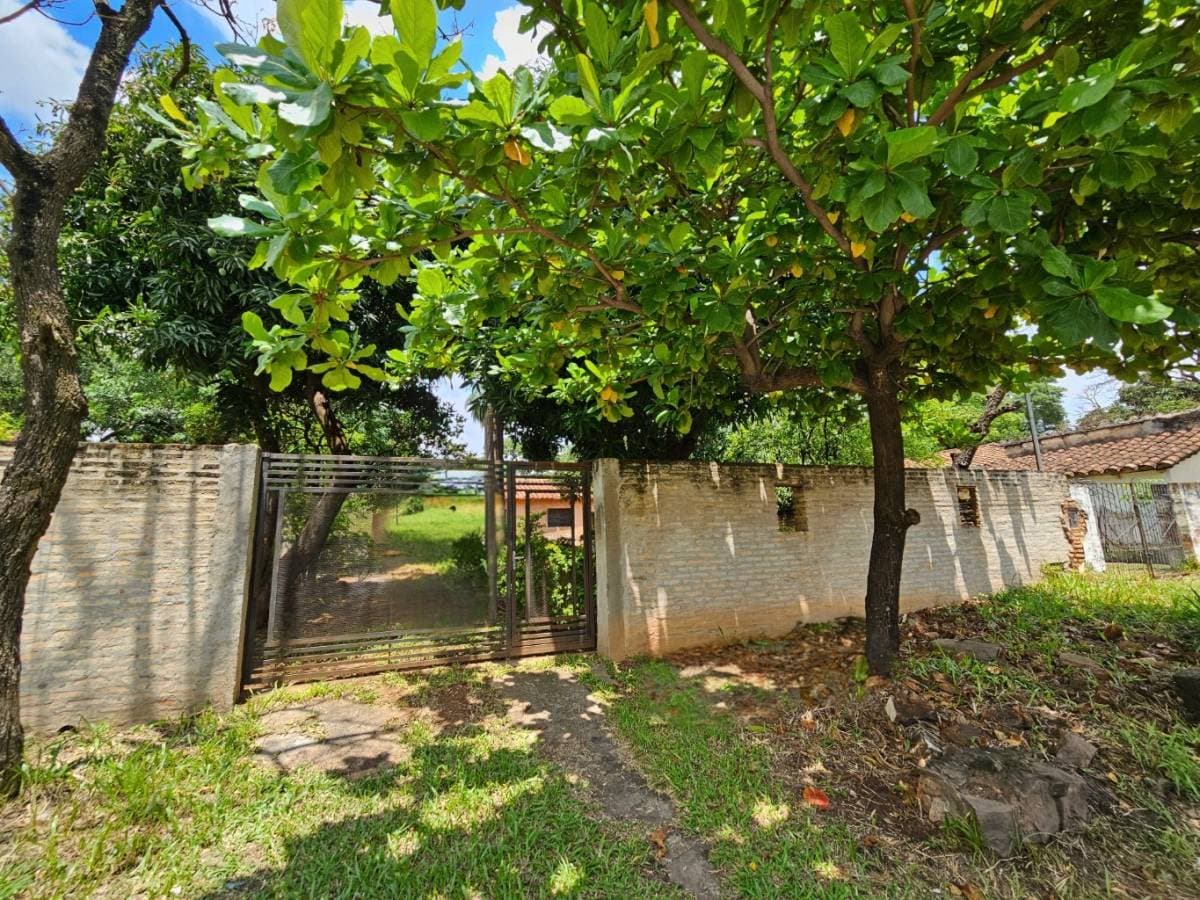 Vendo terreno en Luque - loma merlo