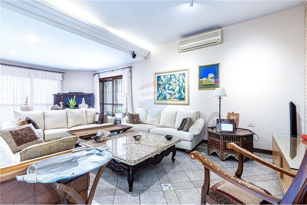 Hermosa residencia en venta zona "Barrio Jara", foto 4