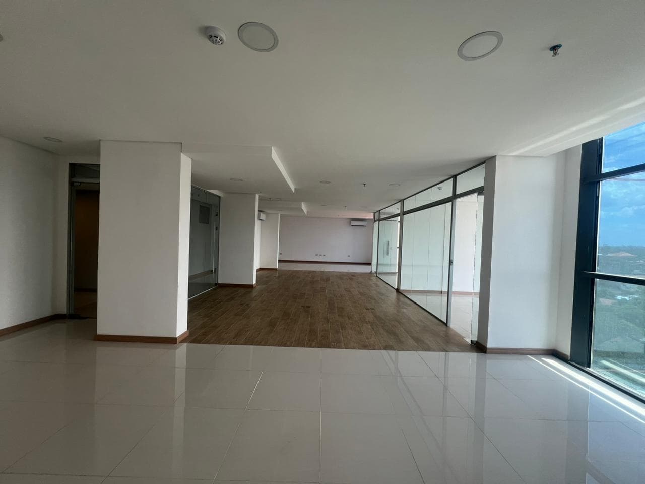 Oficina-medio piso en trading park, foto 2