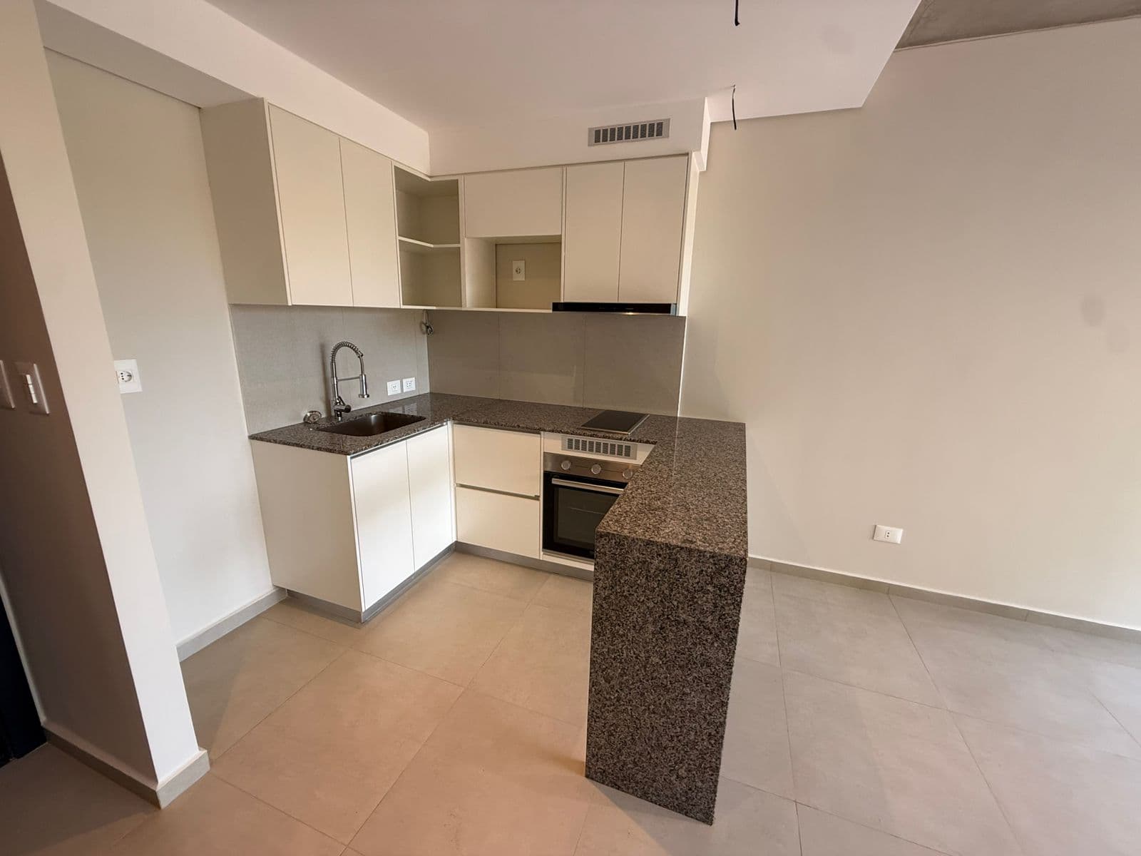 Departamento a estrenar de un dormitorio - Urban Cumbres, foto 2