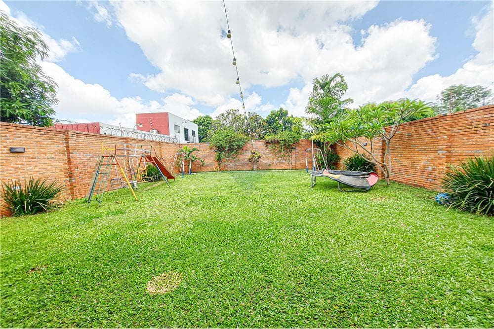 hermosa casa en Luque, foto 4