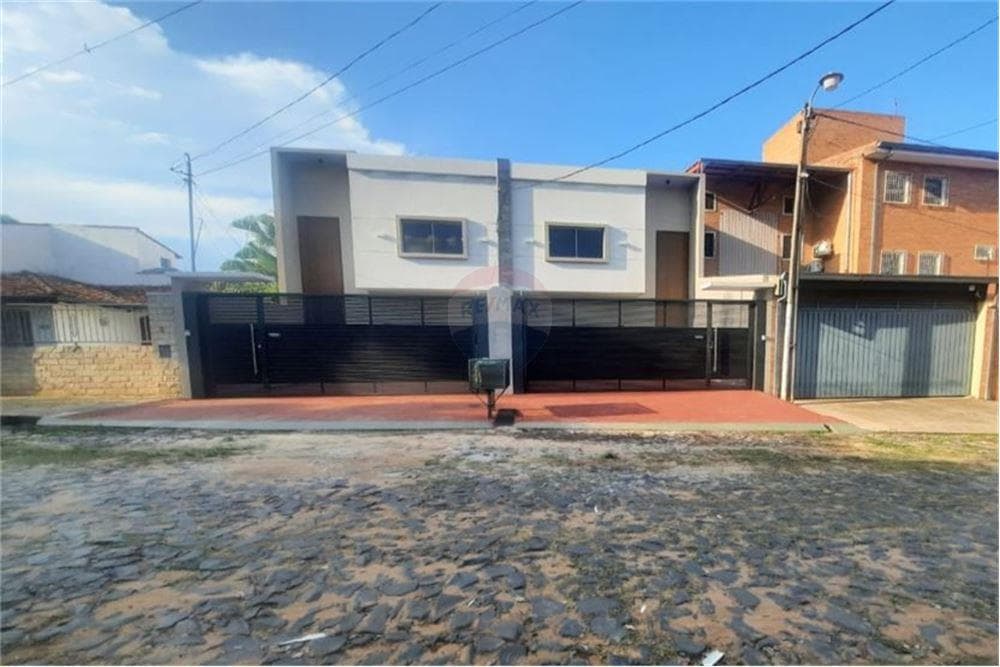 dúplex de 4 dorm enAsunción, Mburucuyá, foto 1