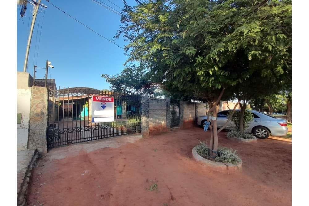 Casa en Venta. Isla Bogado, Luque