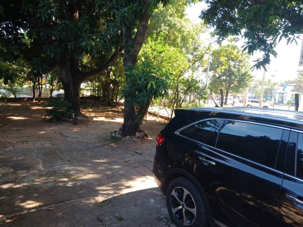 Amplio terreno a 30mts de mcal lopez, zona curva de la muerte, foto 5