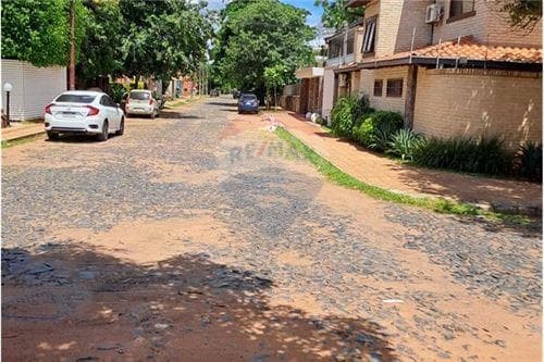 Terreno-Venta-PY Asunción Madame Lynch COD.136, foto 4