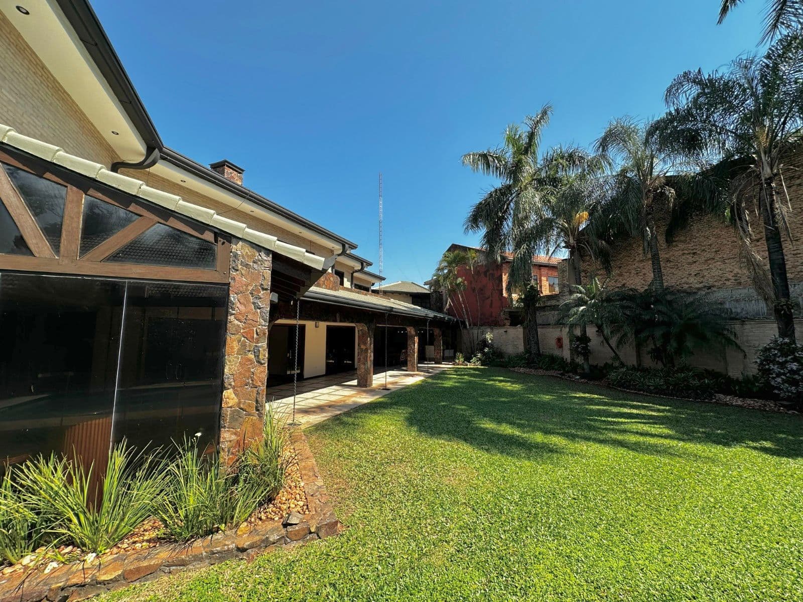 Residencia en venta. Barrio Felicidad - Lambaré, foto 4