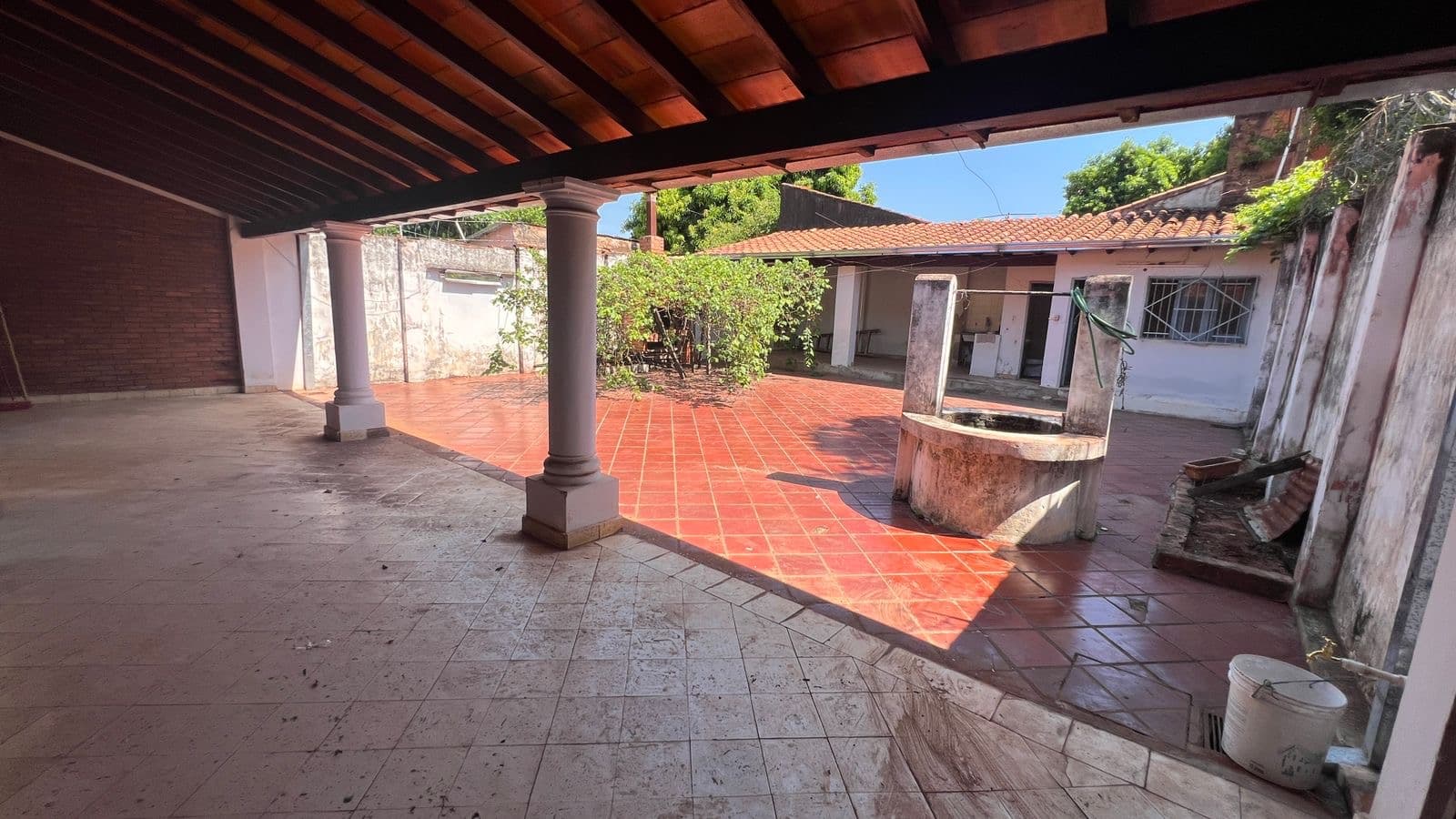 Amplia casa en venta en Lambaré, foto 5