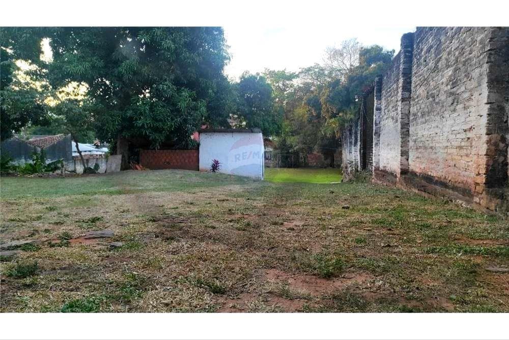 Terreno a pasos de cacique lambare 1.900 m2 — foto 2