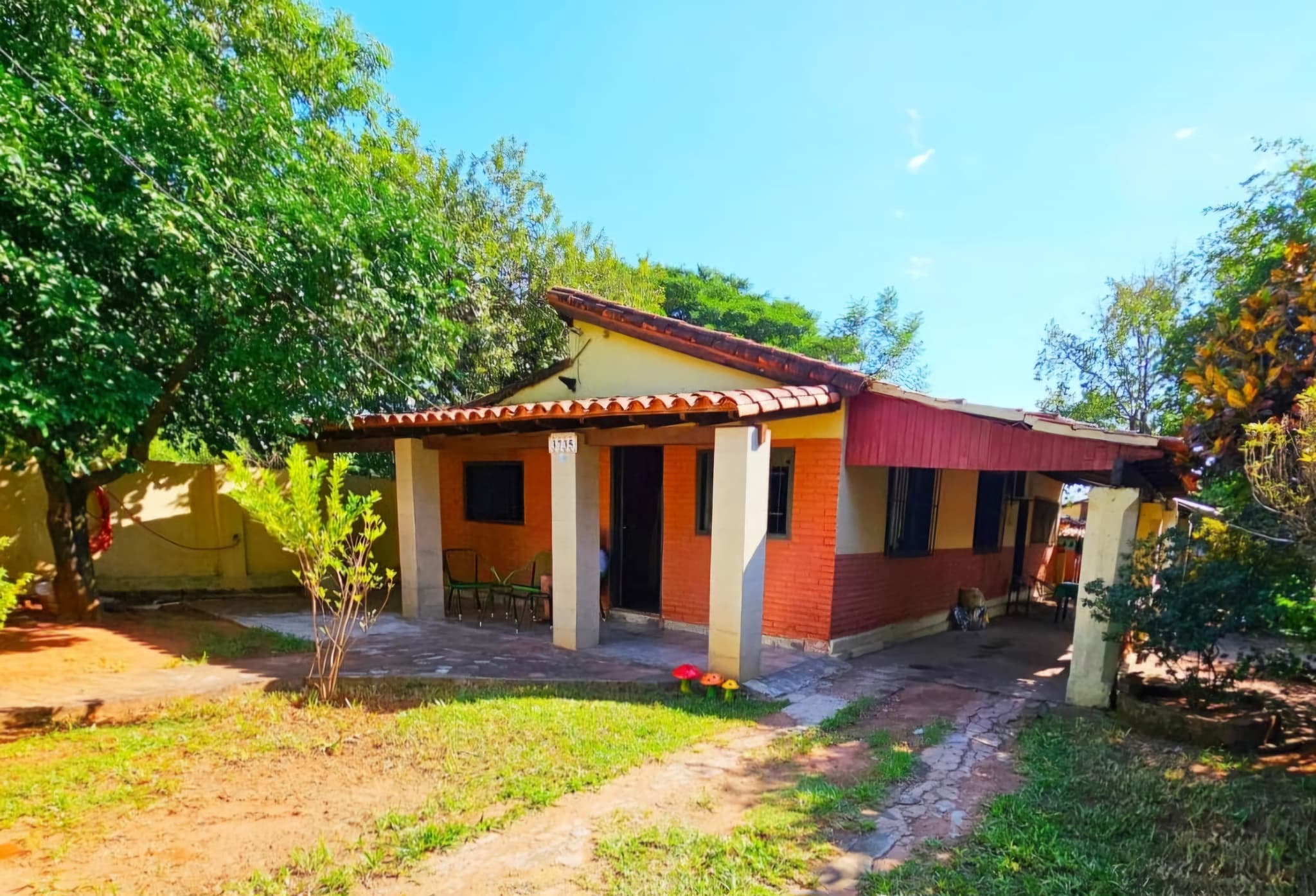 Vendo casa en Lambaré: Excelente ubicación y zona privilegiada