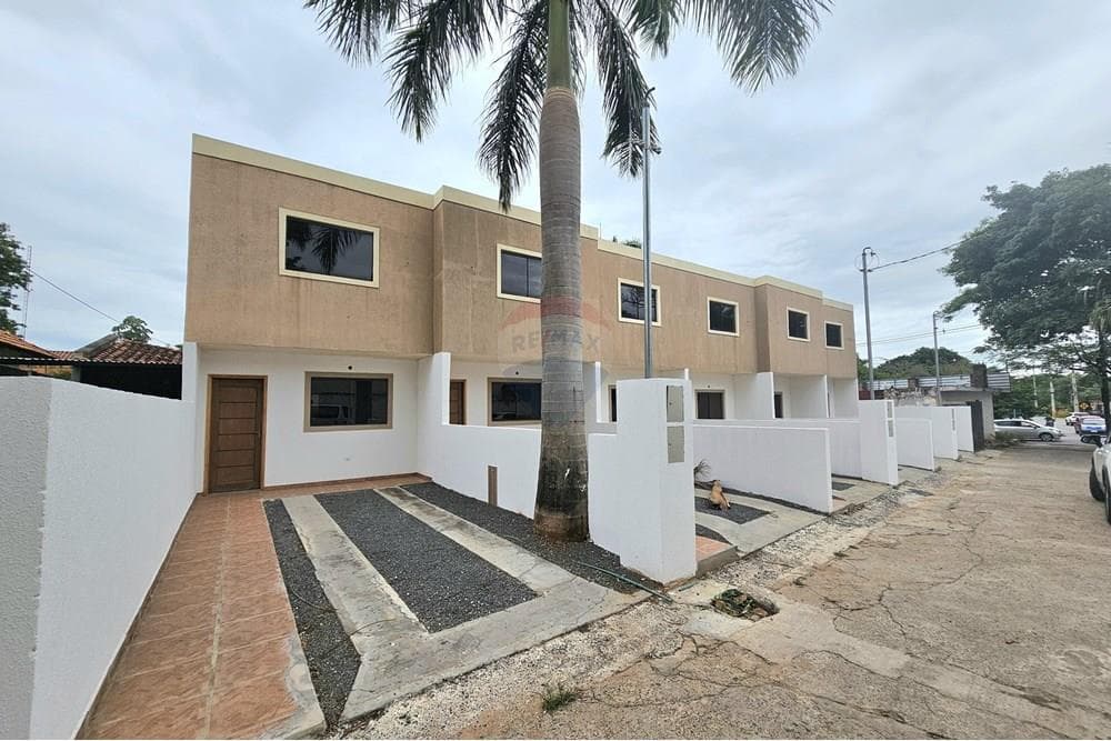 Duplex de 2 hab. + escritorio zona nanawa, foto 2