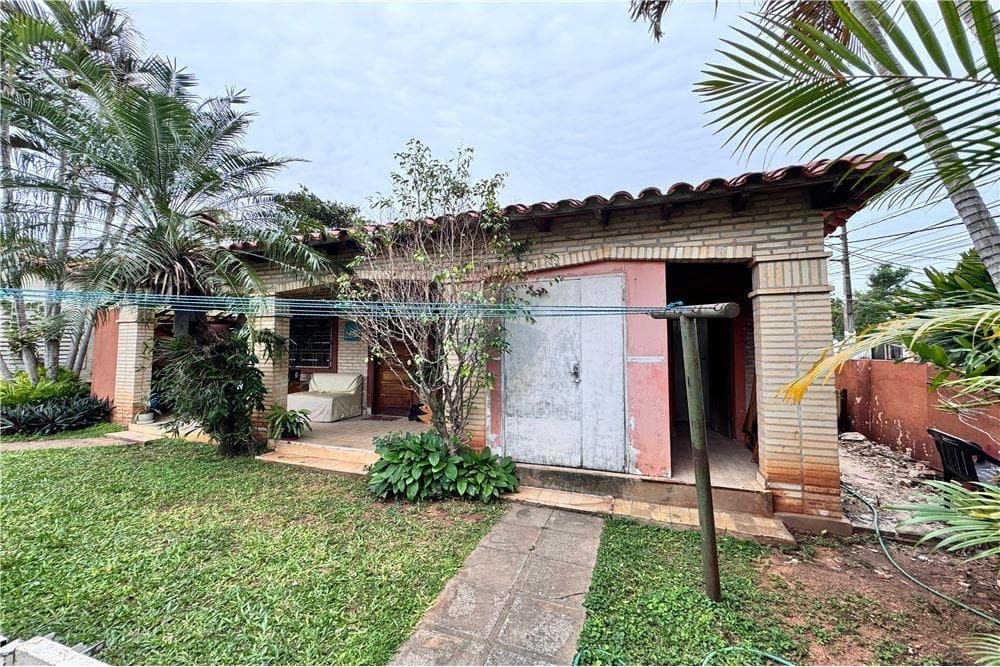 Casa a ref. En amplio terreno. Esquina. Ycua sati, foto 5