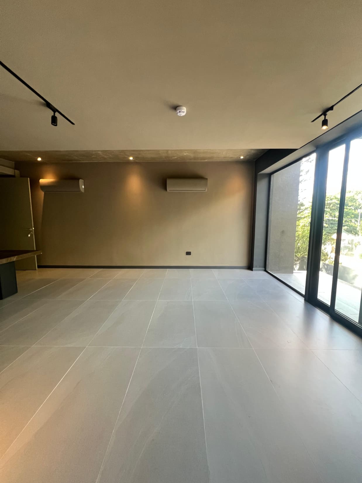 Amplio Departamento De 2 Dormitorios En Alquiler O Venta En Herrera, foto 1