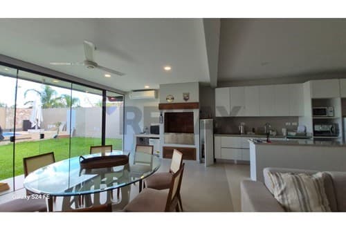 En Venta️ Residencia De 3 Habitaciones En Puerta Del Lago, San Bernardino