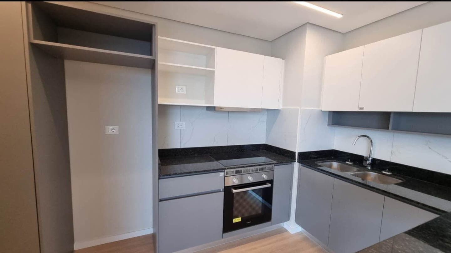 Vendo Departamento de 2 habitaciones a estrenar en Petra Tower
