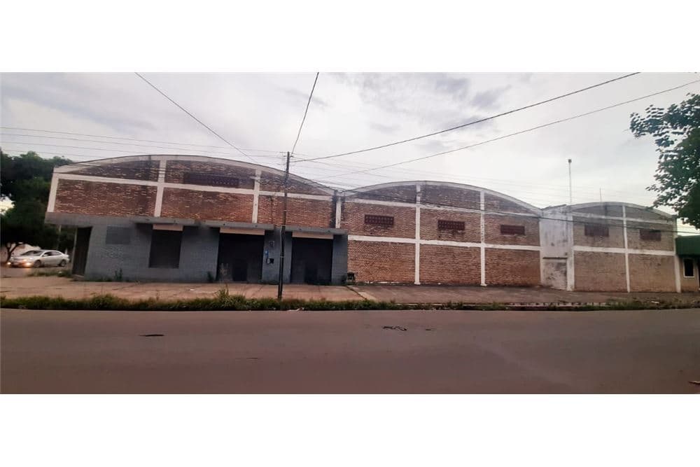 Alquilo amplio deposito en fernando zona sur