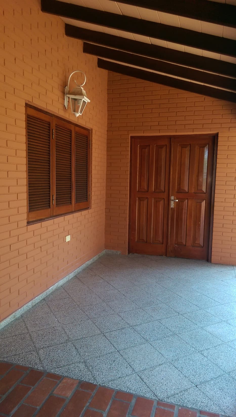 Residencia en barrio obrero — foto 3