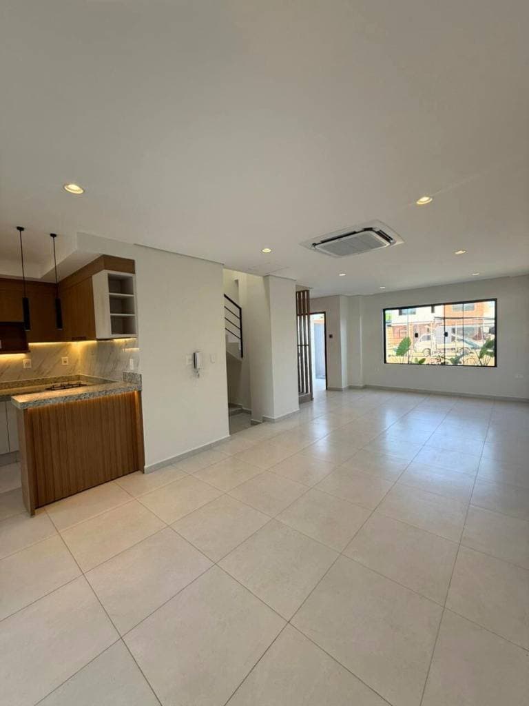 Duplex a estrenar de 3 dormitorios - Luque loma merlo zona aeropuerto, foto 5