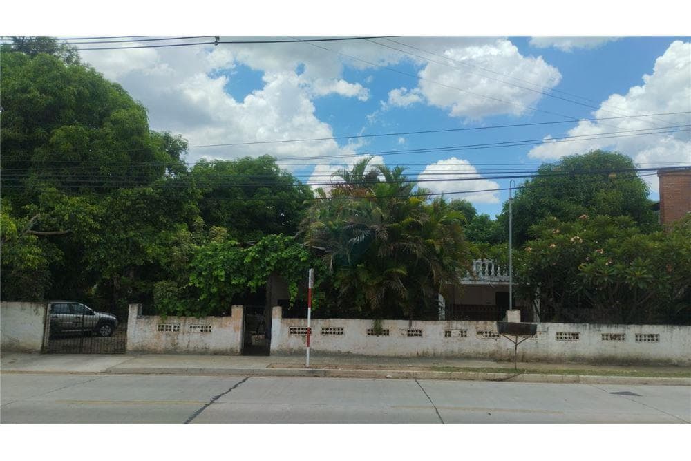 Amplia Residencia en el Barrio Los Laureles, foto 2