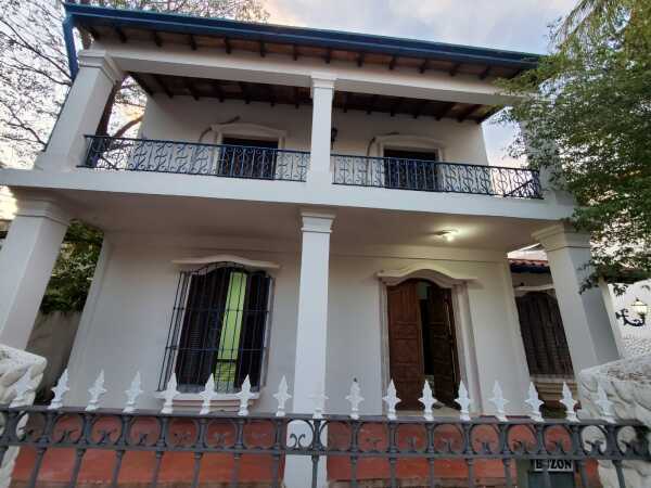 Propiedad estilo colonial en bº Las Mercedes de Asunción, foto 1