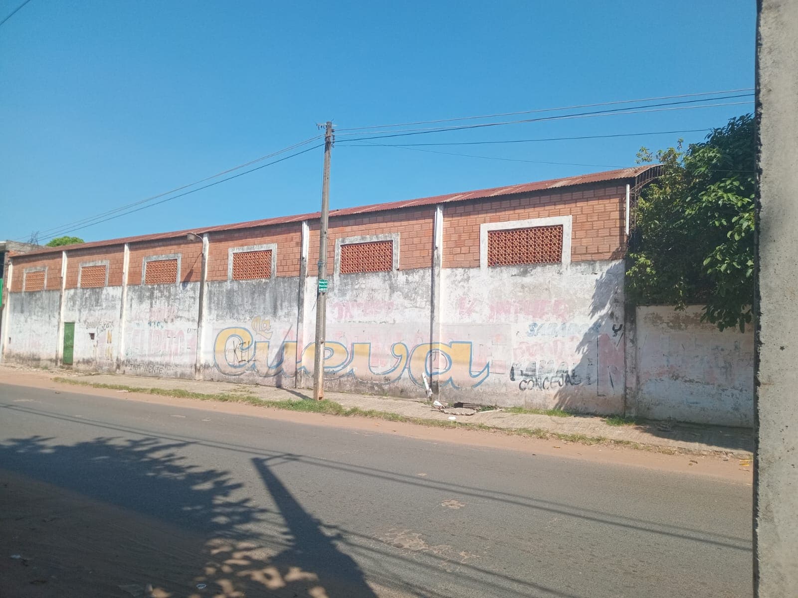 Amplio tinglado en San Lorenzo 1.000 m² – zona calle’i — foto 3