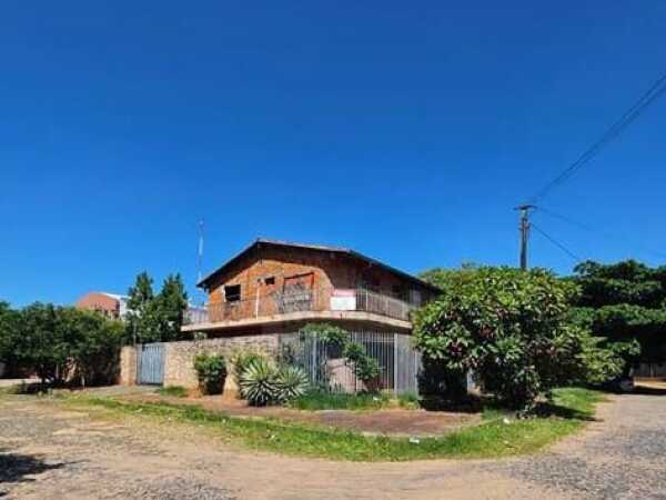 Vendo terreno en esquina en barrio Herrera